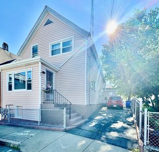 63 Raymond St, Fall River, MA, 02723