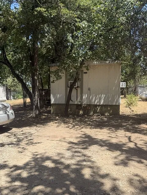 3 bed, 980 sqft, $1,300 — Photo 2
