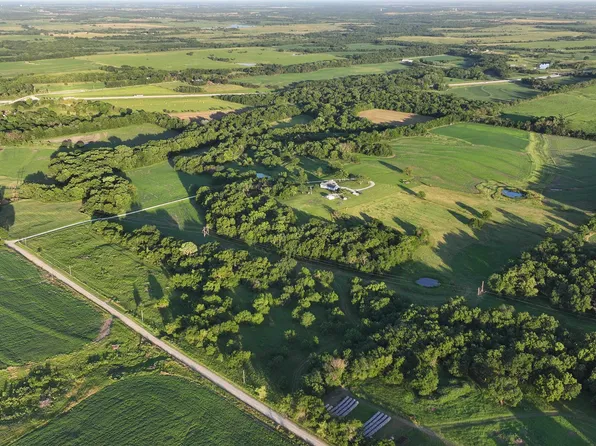 9421 W 133rd St, Burlingame, KS 66413