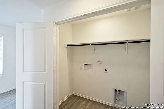 4 bed, 2.0 bath, 1627 sqft, $1,595 — Photo 3