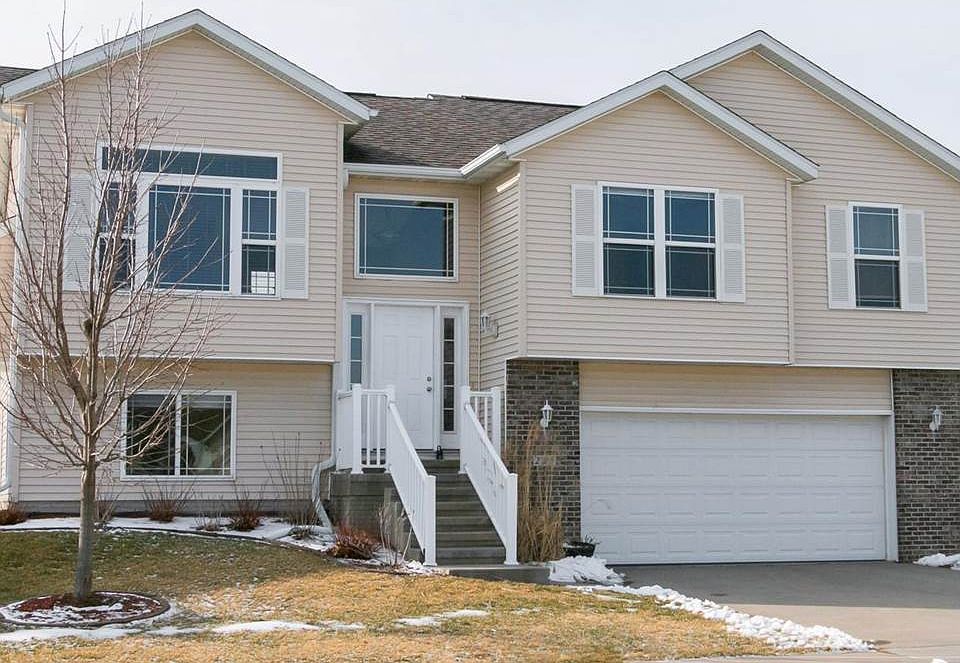 1st image of 225 Cattail Ln