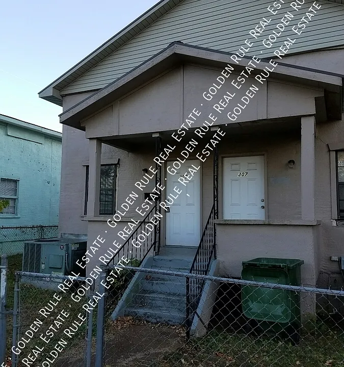 305 Abingdon Ave NW #305