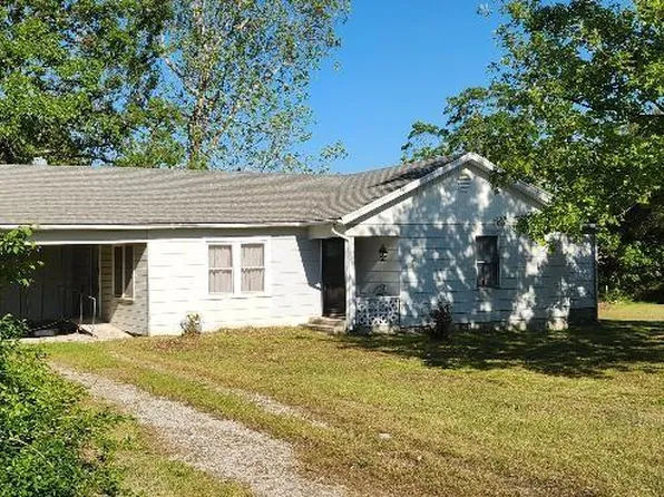 1015 Barnes St, Galena, KS 66739