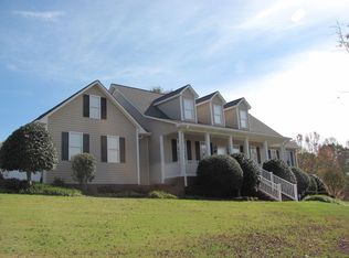 404 Shallowford Dr, Boiling Springs, SC 29316