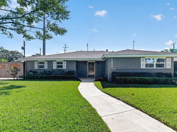 1338 Seaspray Ct, Houston, TX 77008