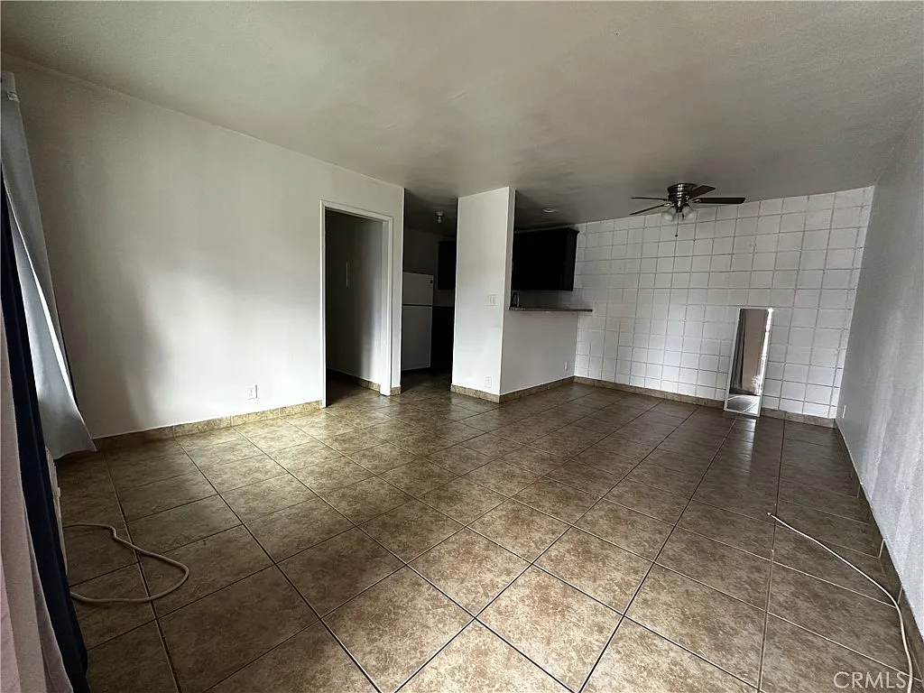 1 bed, 650 sqft, $2,200 — Photo 1