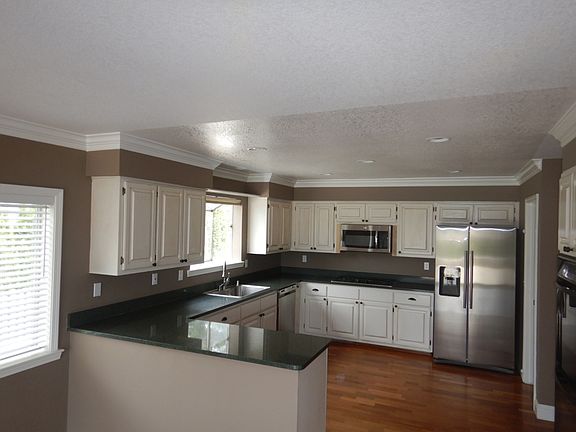 3rd image of 3745 Brighton Way