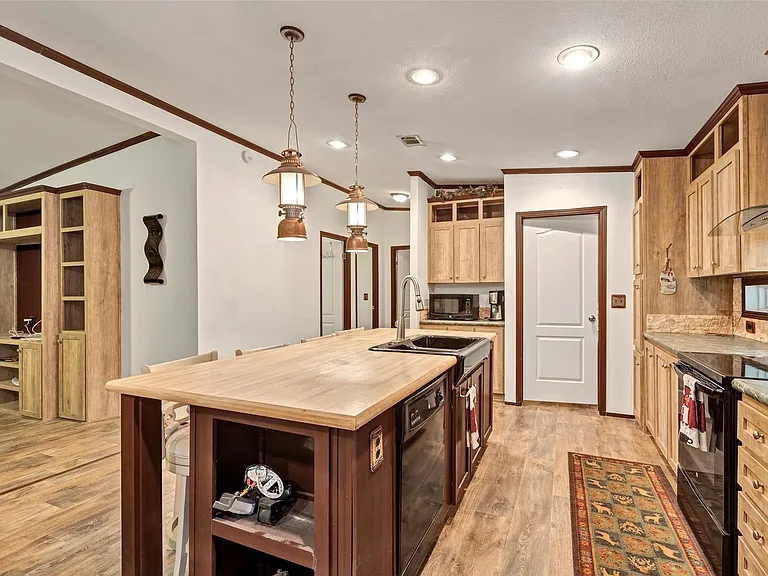 271 Shoreline Dr — Photo 7
