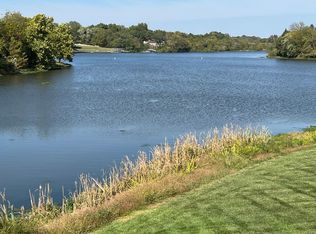 1320 NE Timbercreek Dr, Lees Summit, MO 64086