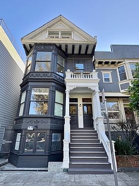 2nd image of 1701 Oak St