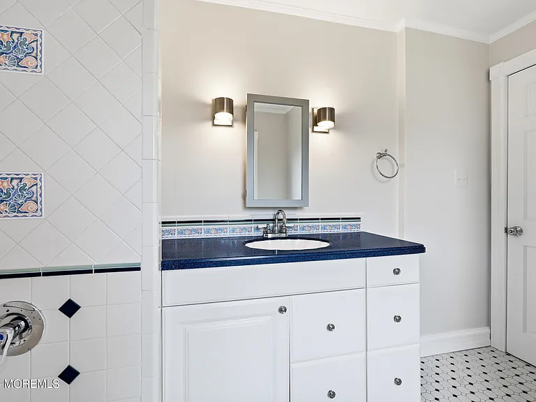 638 Overton Pl #1 — Photo 25