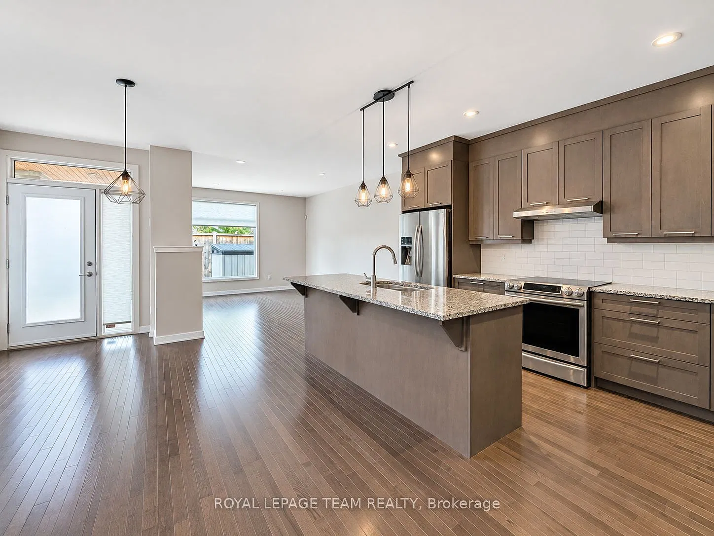 3 bed, $2,600 — Photo 2
