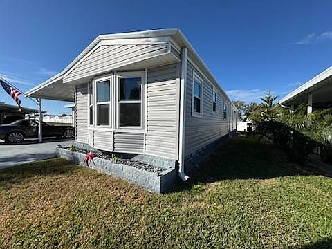 3rd image of 634 Sunset Cir
