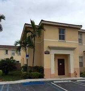 8043 W 36th Ave APT 1, Hialeah, FL, 33018