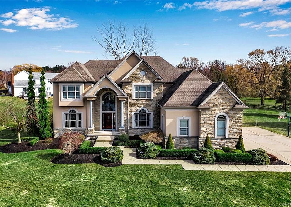 1st image of 11 Kingfisher Ct