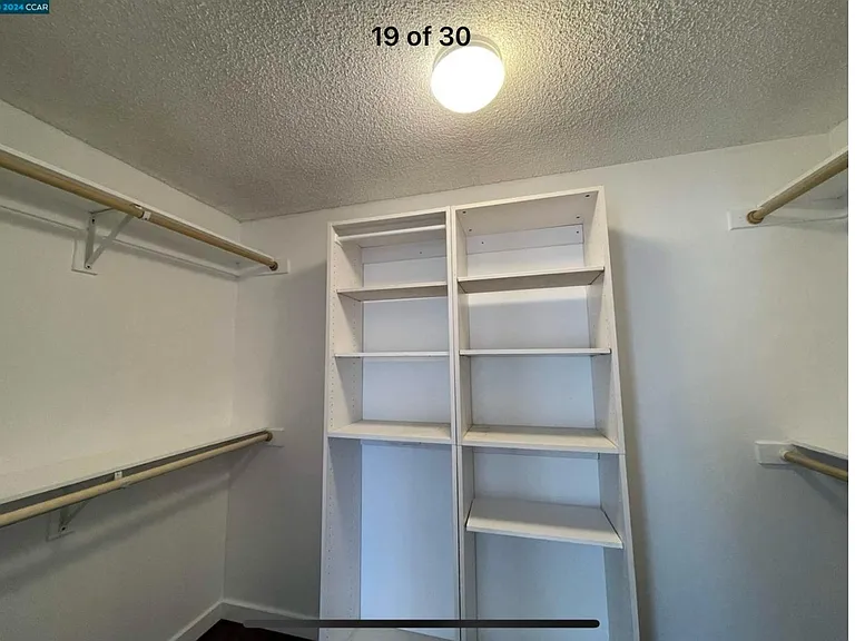 1229 Marina Cir — Photo 21