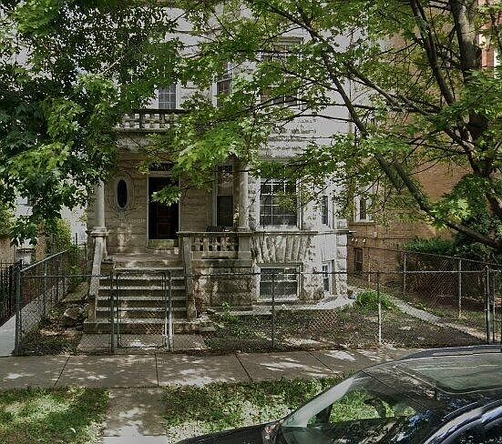 1st image of 2609 N Sawyer Ave #1