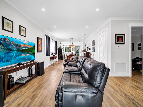 4th image of 35 Bass Ave