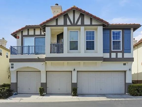 2nd image of 370 Carmel Creeper Pl