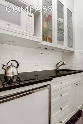 Sold by Compass | media 10