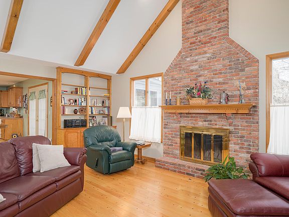 2nd image of 6154 Peach Tree Ct