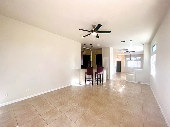 3rd image of 740 W Placita Vega Vis