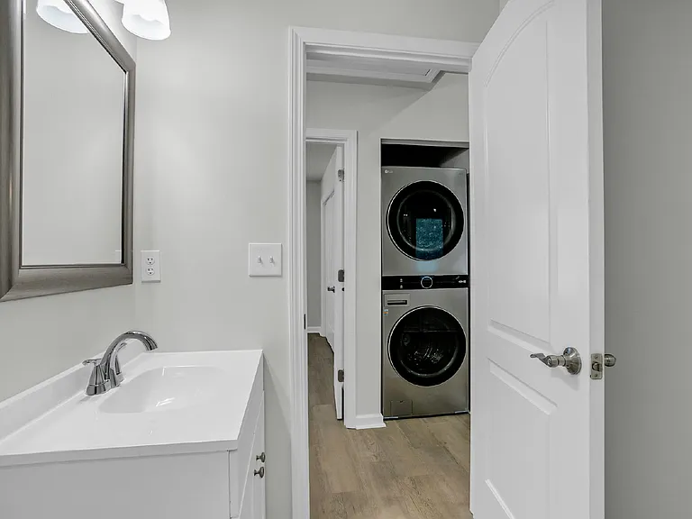 2108 California Ave — Photo 16