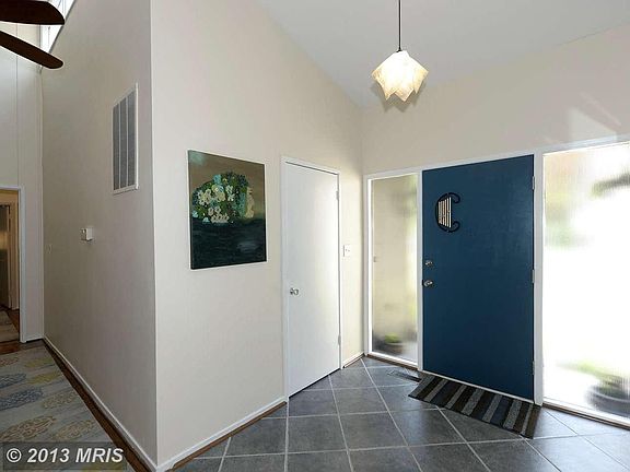 2nd image of 8708 Hidden Hill Ln
