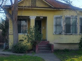 1150 E 32nd St, Los Angeles, CA 90011