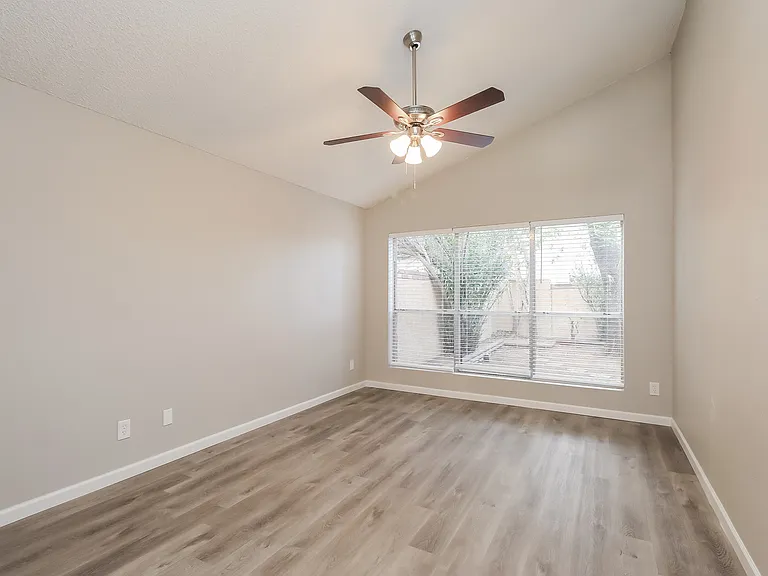 1712 N Apache Dr — Photo 11