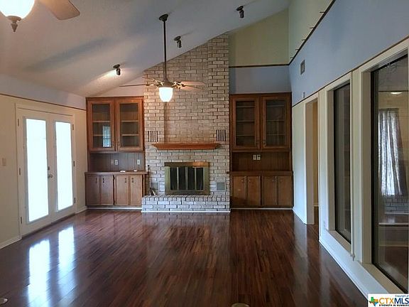 5th image of 307 Taos Dr