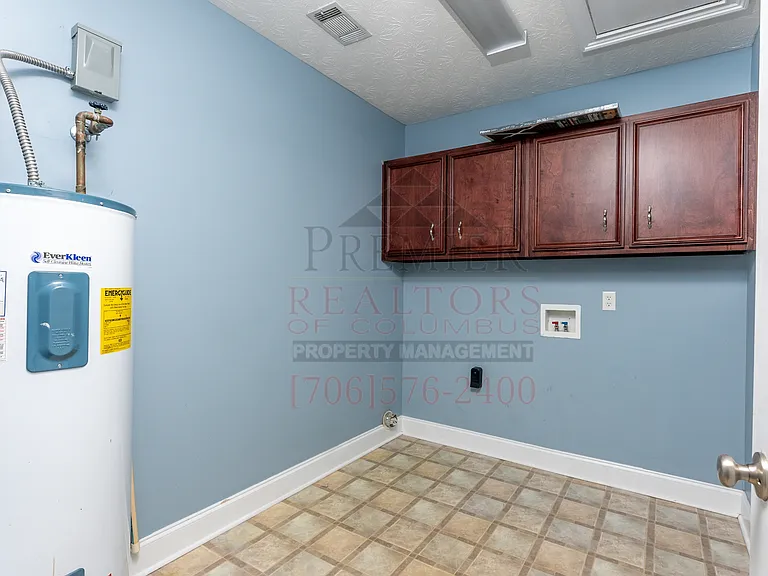 251 Owens Rd — Photo 23