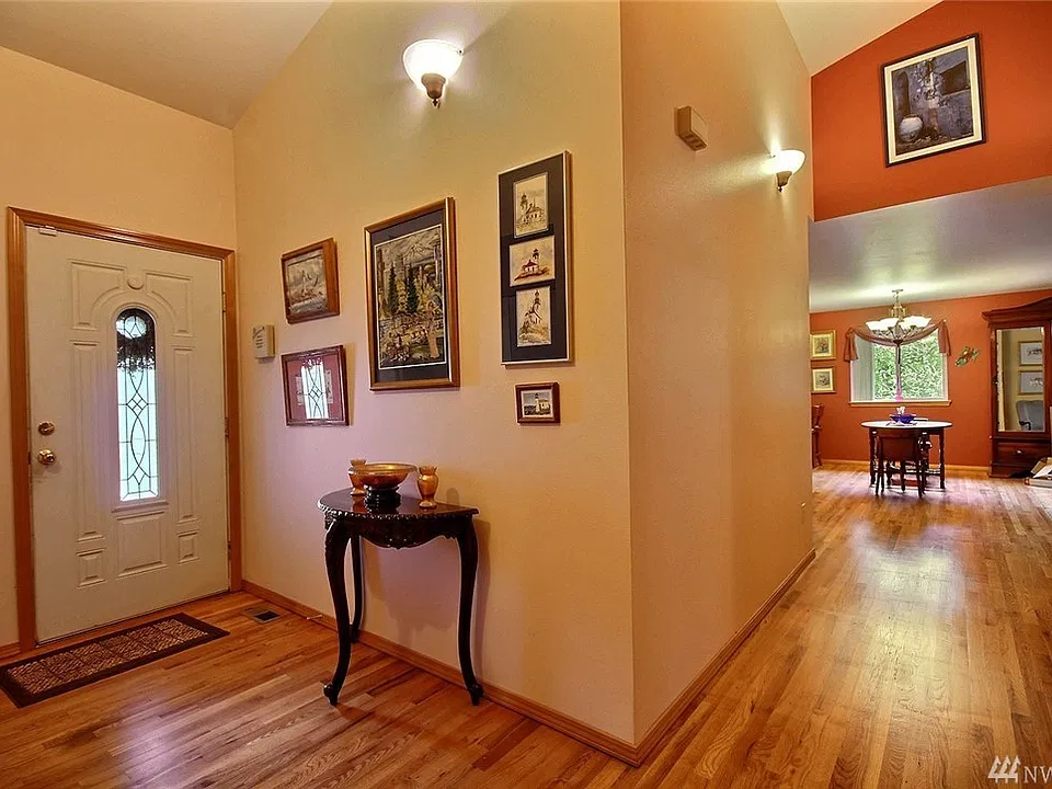 Large Entryway