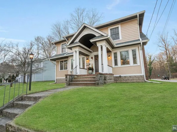 81 Ackerman Ave, Ramsey, NJ 07446