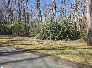 319 Cliff Ridge Dr, Cleveland, SC 29635