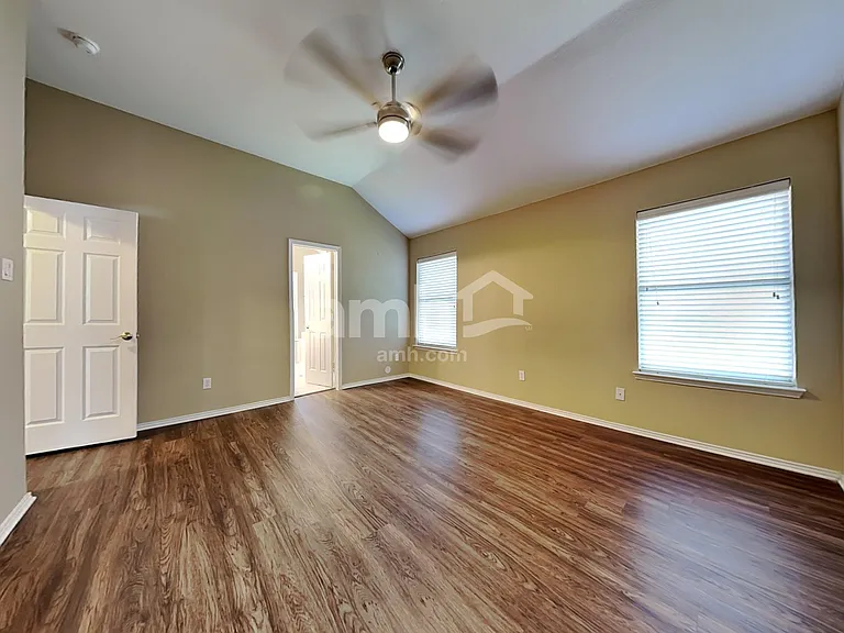 7202 Airline Dr — Photo 15
