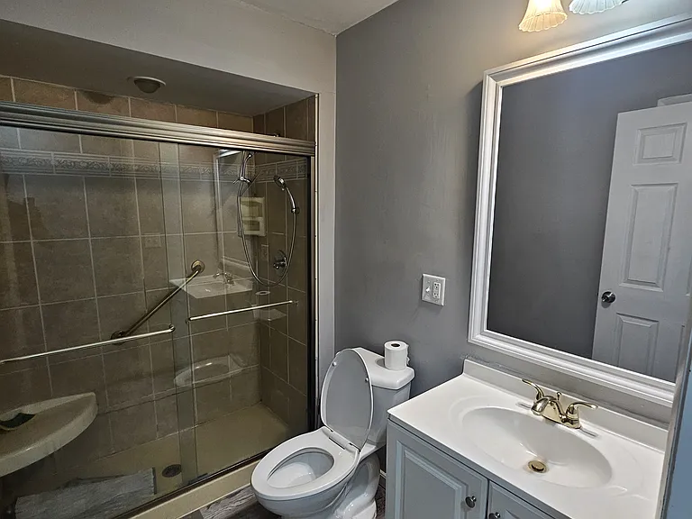 240 Michele Ave — Photo 3