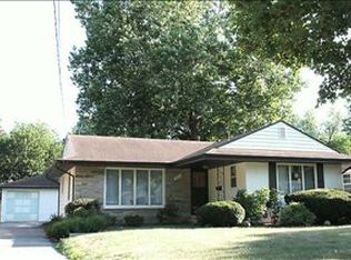 3012 Lawnview Dr, Des Moines, IA 50310