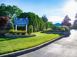 336 Commack Rd APT 3, Deer Park, NY 11729