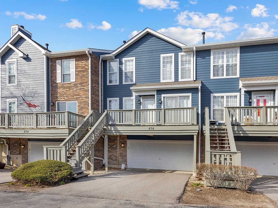 1st image of 576 W Parkside Dr