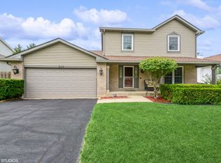 660 Regal Ln, Algonquin, IL