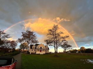 208 Seven Bridges Rd, Little Silver, NJ 07739