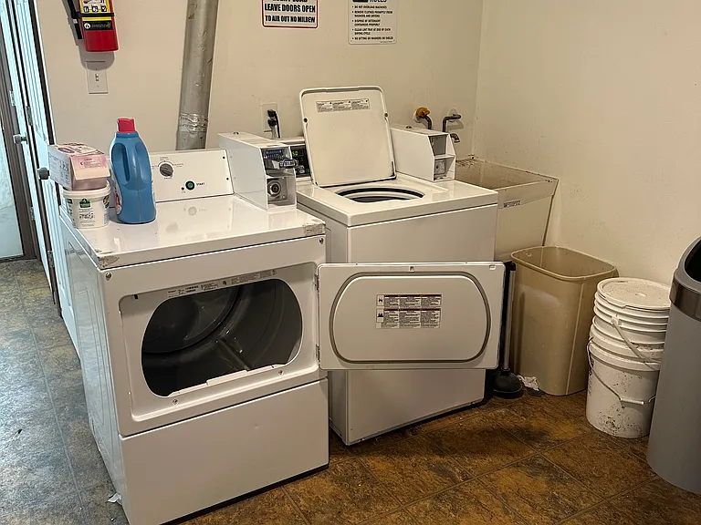 75 Mead St #1 — Photo 8