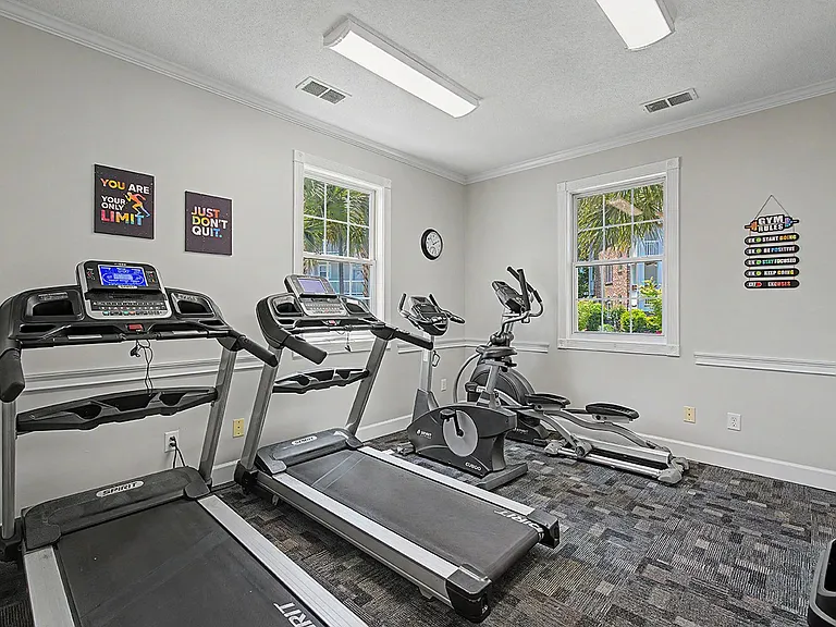670 Riverwalk Dr #302 — Photo 26
