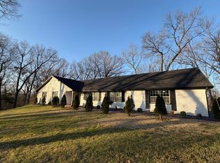 2352 S Valley View Lane, Springfield, MO 65809