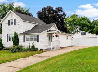 312 High St, Dane, WI 53529