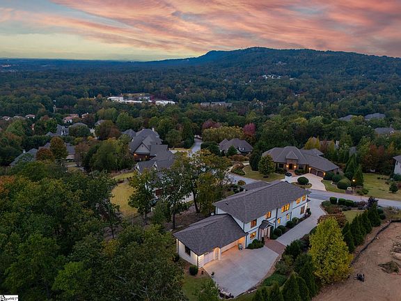 2nd image of 412 Montebello Dr