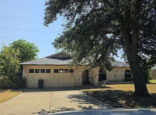 719 Ridgeway Rd, Joshua, TX 76058