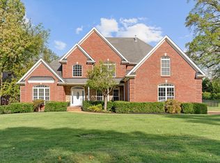 1992 Hannover Ct, Clarksville, TN 37043