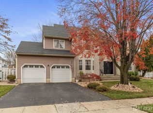 2 Kristen Ct, Matawan, NJ 07747